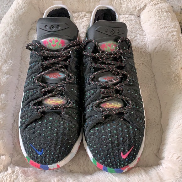 Nike LeBron 18 multi color (GS) - Picture 3 of 7